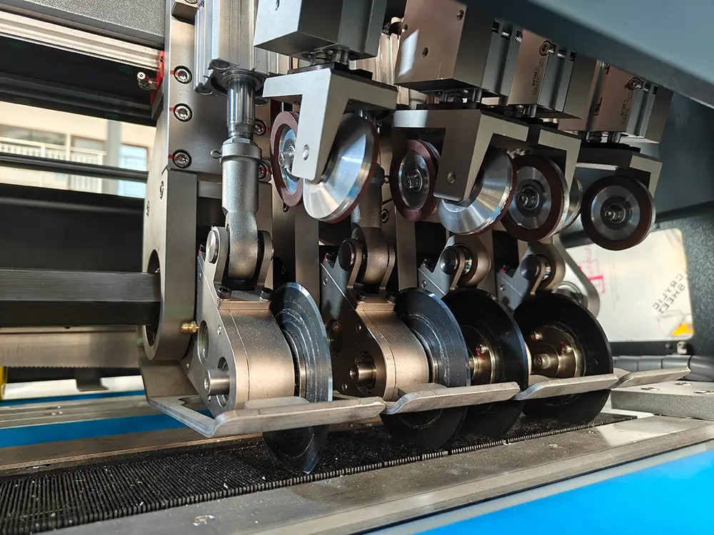 Box-On-Demand-Machine-Slitting-Kinfe