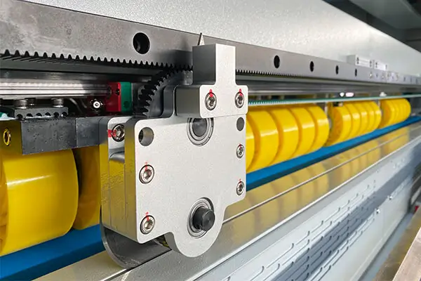 Horizontal Trimming Function of Aopack Box Making Machine