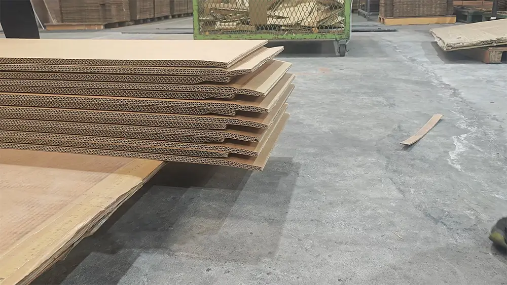 FEFCO-0501-corrugated-sleeve-box