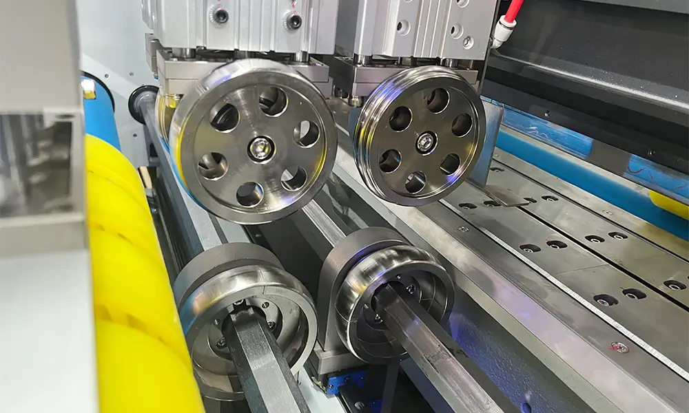 Pre-creasing and Creasing Wheel Together of BM2800-Ultra Corrugated Box Maker